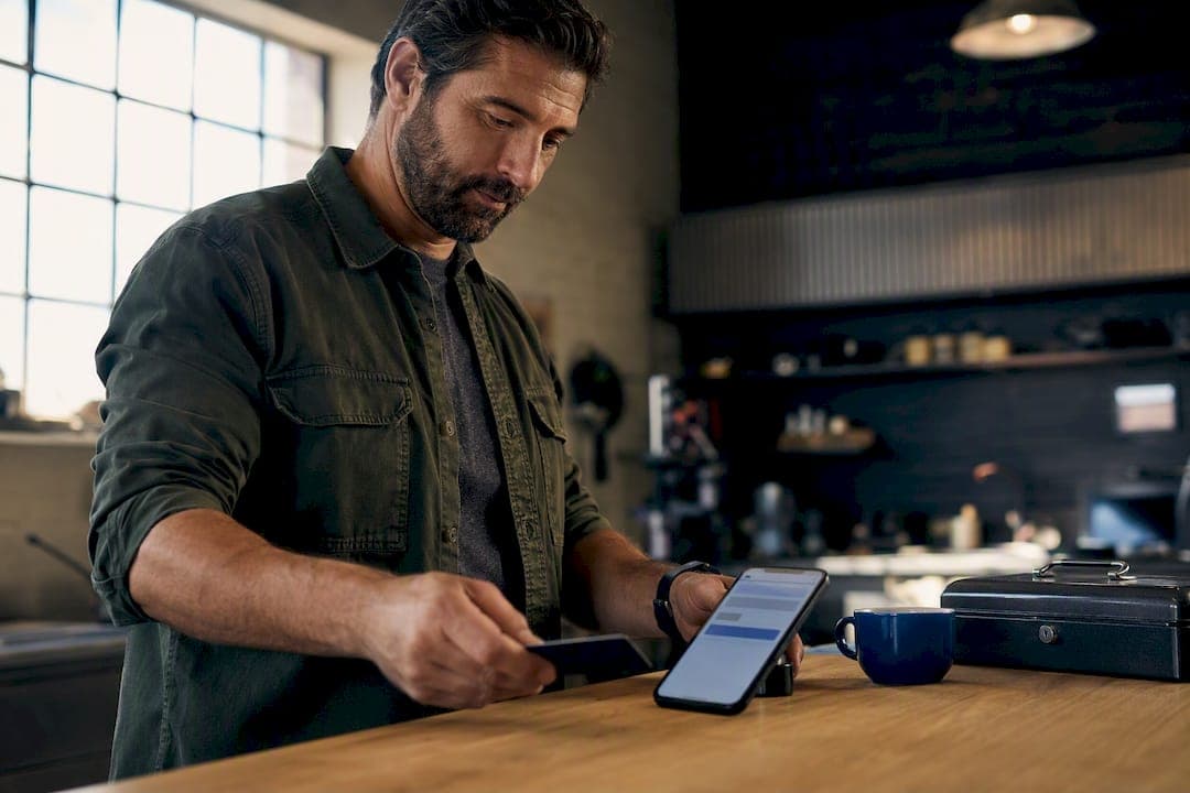 When SMBs Should Use a Credit Card or Line of Credit, 5 Quick Questions